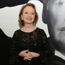 PRESENT LAUGHTER's Kate Burton Signs on for 'SONNET SLAM' in Central Park Video