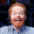 BWW Review: Jesse Tyler Ferguson Takes On The Difficult Juggling Act of FULLY COMMITT Video