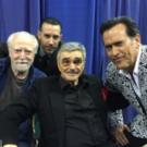 Photo Flash: Burt Reynolds Wows at Wizard World Comic Con