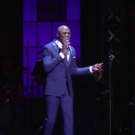 STAGE TUBE: Wayne Brady Croons 'Let's Hear It for the Boy' at BROADWAY BACKWARDS Video