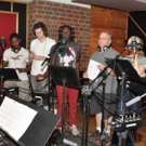 Exclusive Photo Coverage: AMAZING GRACE Cast Gets Ready for the Holidays with Carols  Video