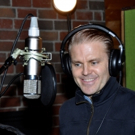 Exclusive Photo Coverage: CAGNEY's Robert Creighton Sings Carols for A Cure Video