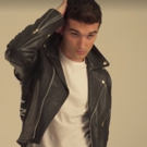 STAGE TUBE: Tom Parker, Danielle Hope & More Pose for GREASE Tour Photo Shoot! Video