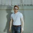 Aussie R&B Artist Sam Fischer Drops Sultry 'Lean' Video Today
