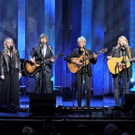 Joan Baez, Mary Chapin Carpenter and Indigo Girls Join Forces in Four Voices at Masse Video