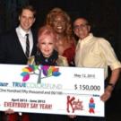 Photo Flash: BC/EFA, KINKY BOOTS Cast Presents $150K to Cyndi Lauper and the True Colors Fund