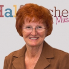 Author Wanda Brustetter Set for HALF STITCHED Book Signing at Bird-in-Hand Stage