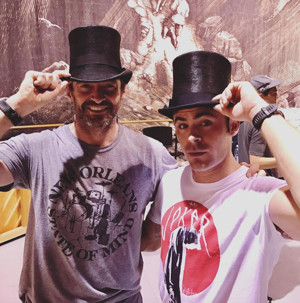 Photo: Hugh Jackman and Zac Efron See What's Inside at WAITRESS Image