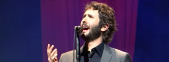 Video Josh Groban Sings Somewhere Over The Rainbow You Ll Never Walk Alone And More On