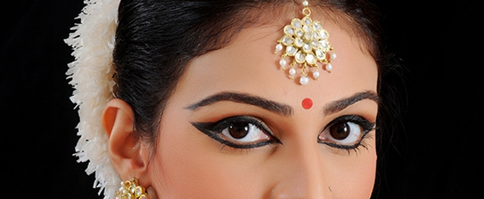Parul Khattar  Bridal Makeup Artist  Hair Stylists  Bangalore   Weddingsutra Favorites