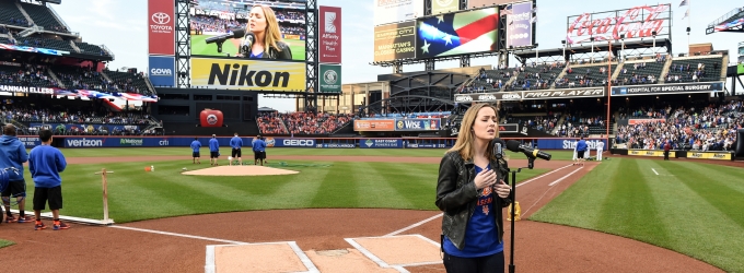 TV: BRIGHT STAR's Hannah Elless Sings The Star-Spangled Banner at Mets Game Video