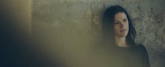 STAGE TUBE: Carrie Manolakos Covers Beatles Classic 'Let It Be' for New Album Video