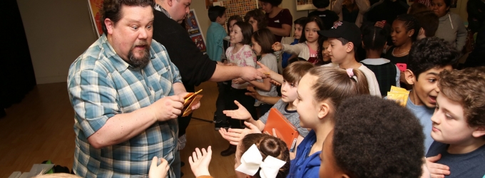 TV: Get Trading! Broadway Celebrates the Release of THE LIGHTS OF BROADWAY Spring… Video