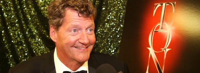TV: HAMILTON's Howell Binkley on Taking Home the Tony for Best Lighting Design of a… Video