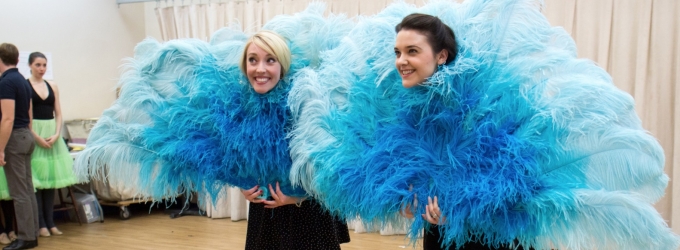 TV: We're Dreaming of a WHITE CHRISTMAS Tour; Go Inside the Rehearsal Room! Video
