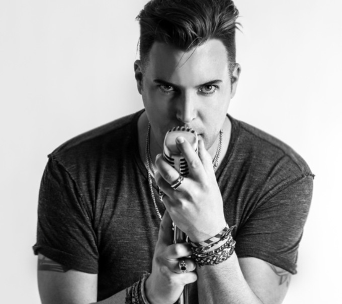 Interview: The 'New' Mr. Las Vegas, Frankie Moreno Talks 'New Las Vegas' & Songwriting Career Image