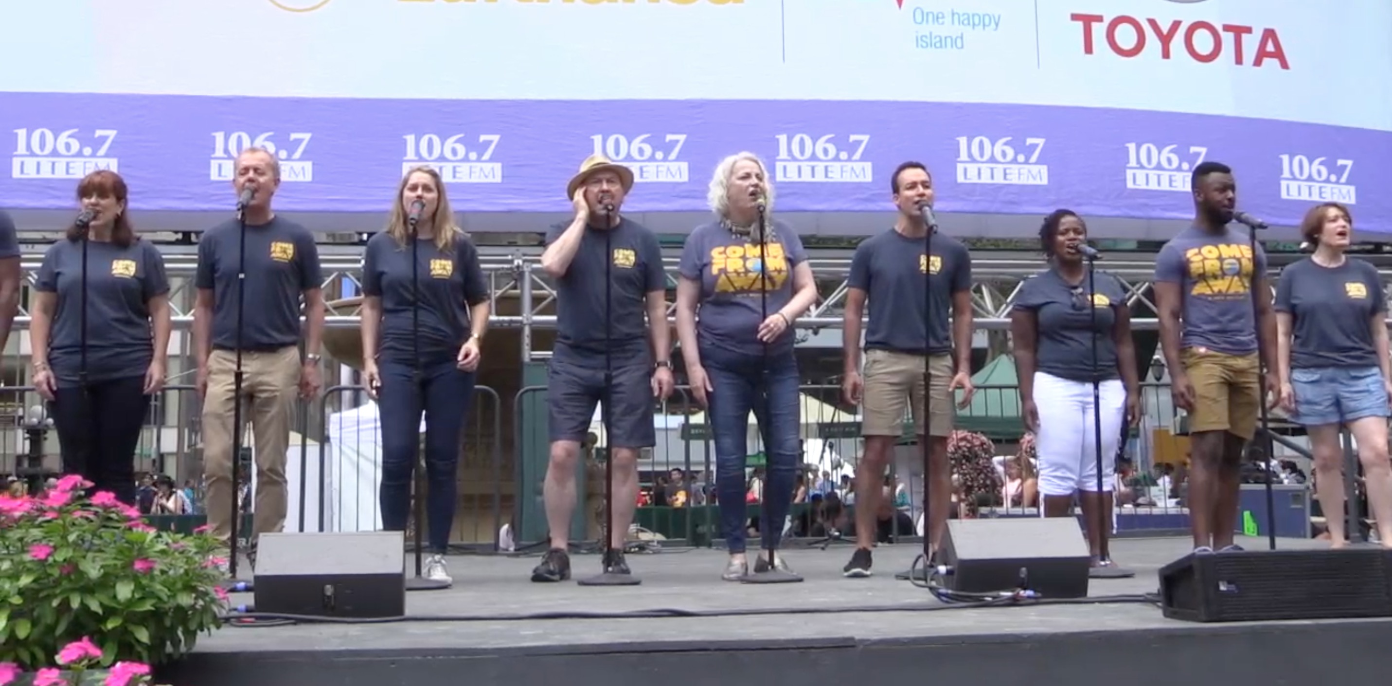 BWW TV: COME FROM AWAY Takes Flight at Broadway in Bryant Park! Video