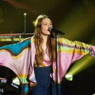 VIDEO: Maggie Rogers Performs 'On+Off' on LATE LATE SHOW Video