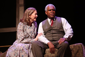 Review: Ford's Theatre's Gripping and Raw DEATH OF A SALESMAN Image