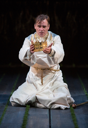 Review: RICHARD II at the Old Globe Image