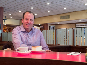 Bww Interview Alan Rosen Owner Of Juniors Restaurants And Bakery