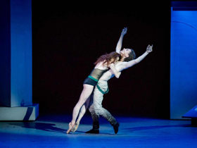 Review: The Bolshoi's Inscrutable Retelling of Shakespeare's THE TAMING OF THE SHREW Image