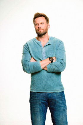 Joel McHale Returns To Mohegan Sun Arena Image
