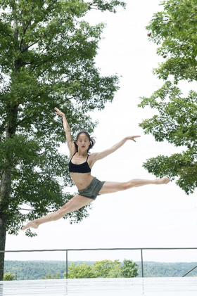 YY Dance Company Premieres VANISHING POINT Image