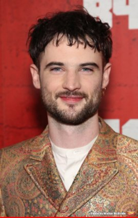 Tom Sturridge Reportedly Collapses Onstage During '1984' Torture Scene Image