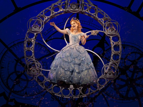 BWW Preview: 7 Reasons to See WICKED at the Fox Cities P.A.C. Image