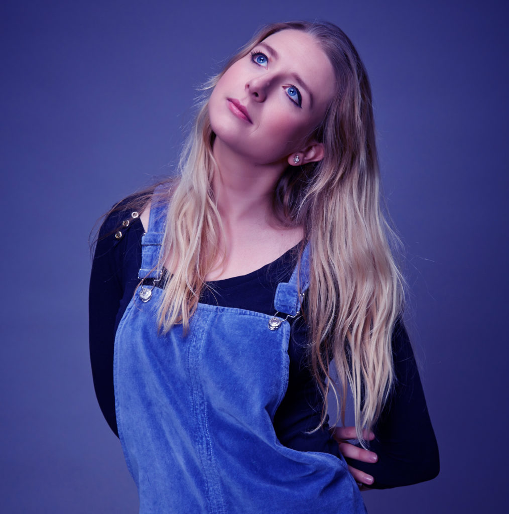 Review: TESSA COATES: PRIMATES, Latitude Festival Image