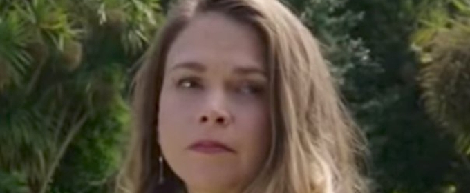 VIDEO: Sneak Peek - Liza Faces Difficult Choices in Season Finale of YOUNGER Video