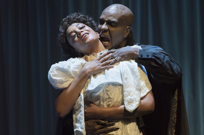 Review: DRACULA at SHAW FESTIVAL Image