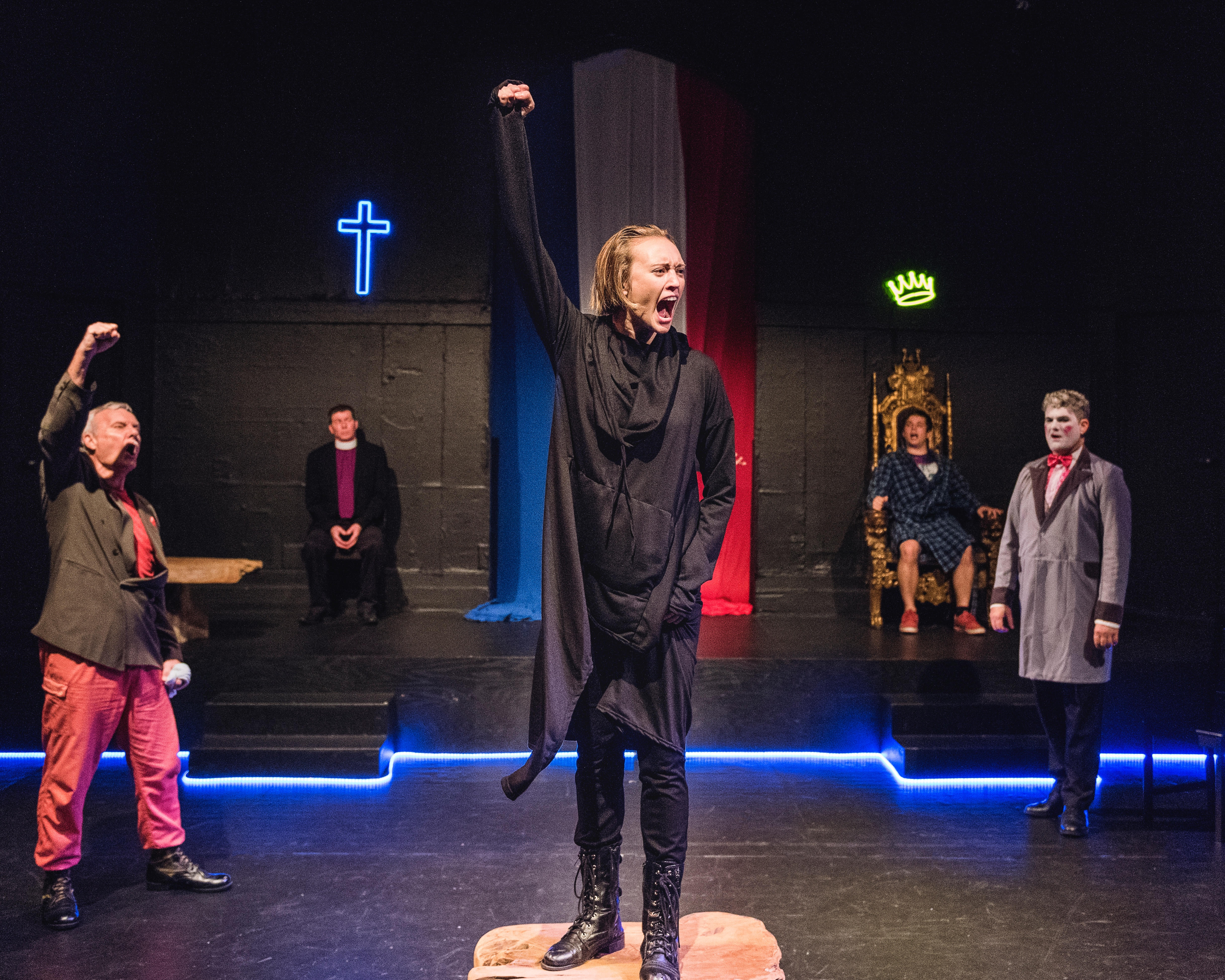 Review: SAINT JOAN Charges in at Fred Stone Theatre Image