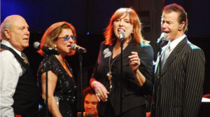Manhattan Transfer's Erin Dickins To Release 'Vignettes' with Performance at Vitellos, 11/5 Image