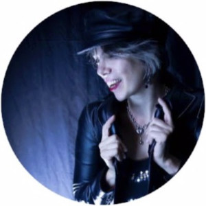 Glisten! Rachelle Garniez Comes to NYC This Sunday! Image