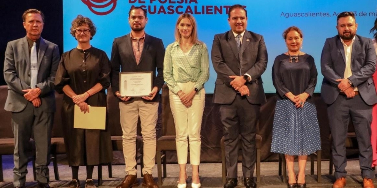 Ángel Vargas Castro Recibe El Premio Bellas Artes De Poesía Aguascalientes 2024 Por El Est Photo