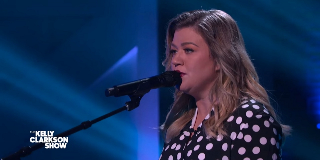 VIDEO: Kelly Clarkson Covers 'One of Us' Video