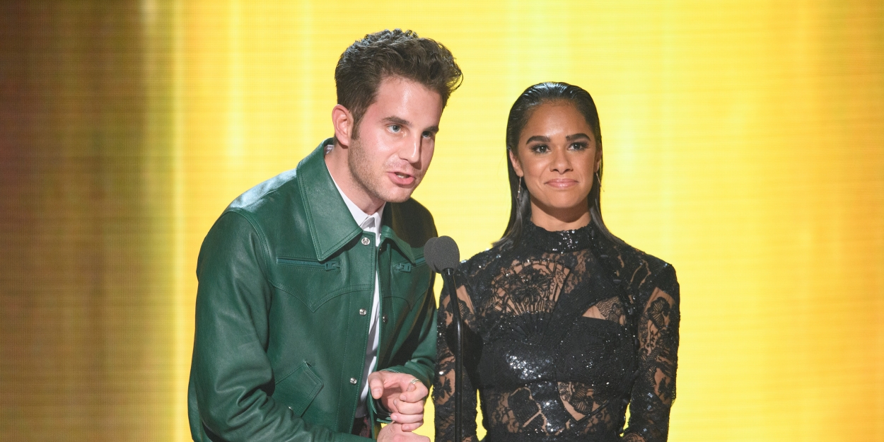 VIDEO: Ben Platt Presents at the 2019 AMAs! Video