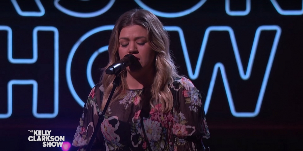 VIDEO: Kelly Clarkson Covers 'Rainbow' Video
