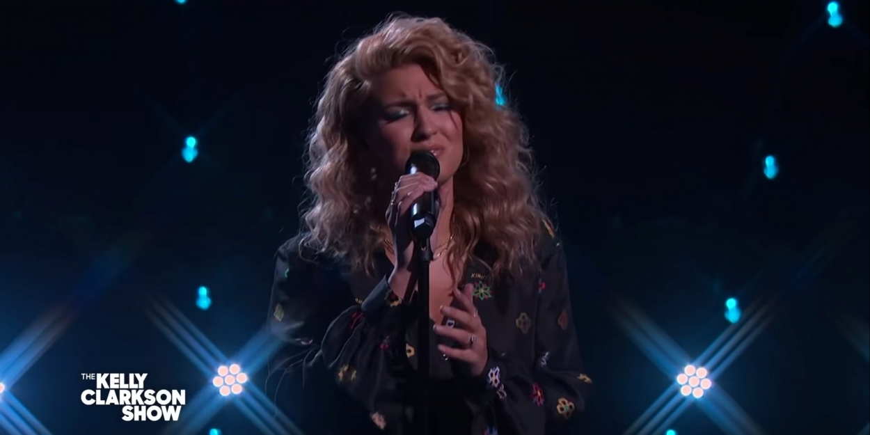 VIDEO: Tori Kelly & Kelly Clarkson Perform 'Silent Night' Video