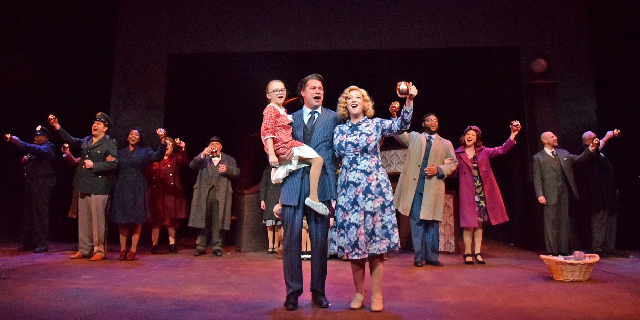 Review: IT'S A WONDERFUL LIFE At Beef & Boards: A Sparkling Holiday Classic 