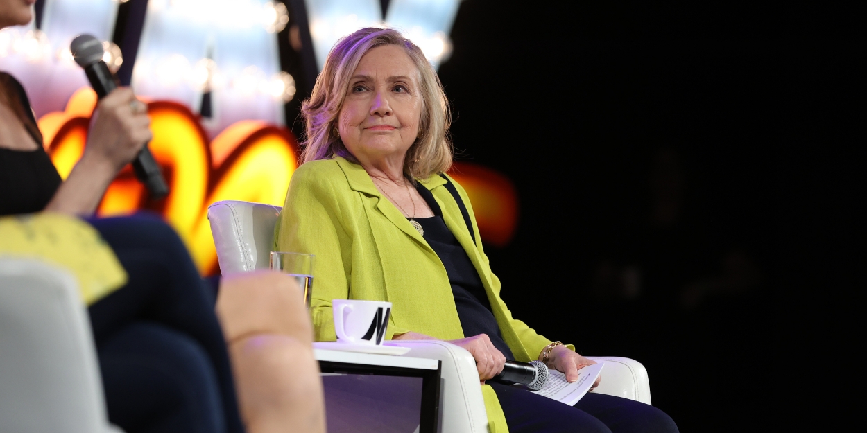 Photos: Hillary Clinton Joins LaChanze, Julie White, Donna ...