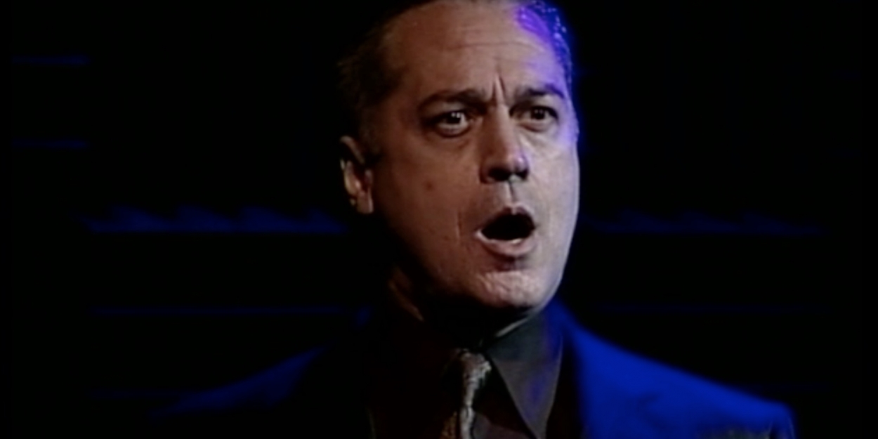 BWW Exclusive: Songs from the Vault with Tom Hewitt! Video