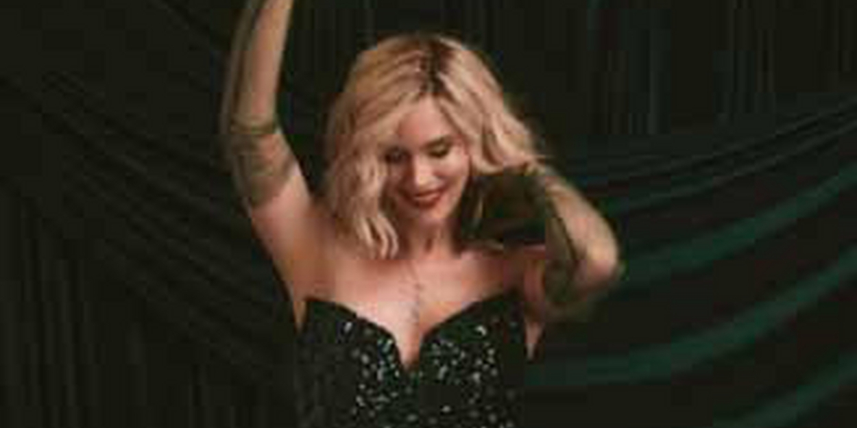 Joss Stone Shares First-Ever Holiday Album 'Merry Christmas, Love 