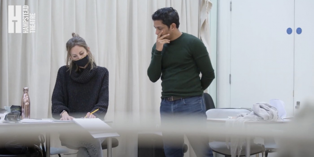 VIDEO: Go Behind the Scenes of Hampstead Theatre's THE DUMB WAITER in New Trailer Video