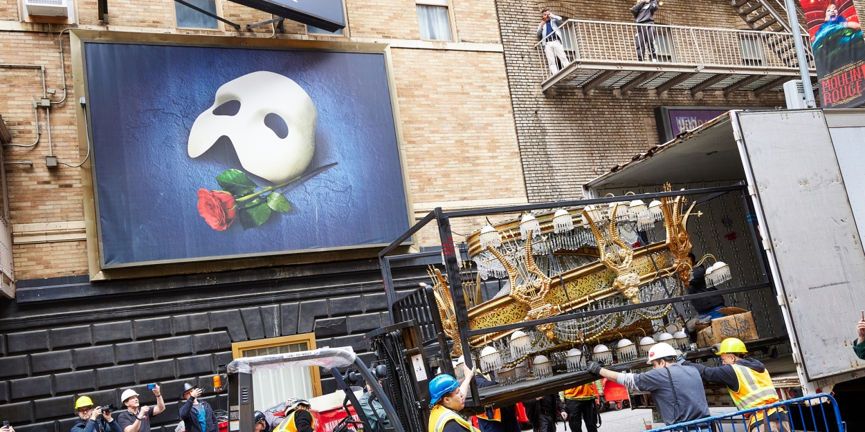 Photos/Video: Iconic PHANTOM Chandelier Exits Broadway's Majestic Theatre Video