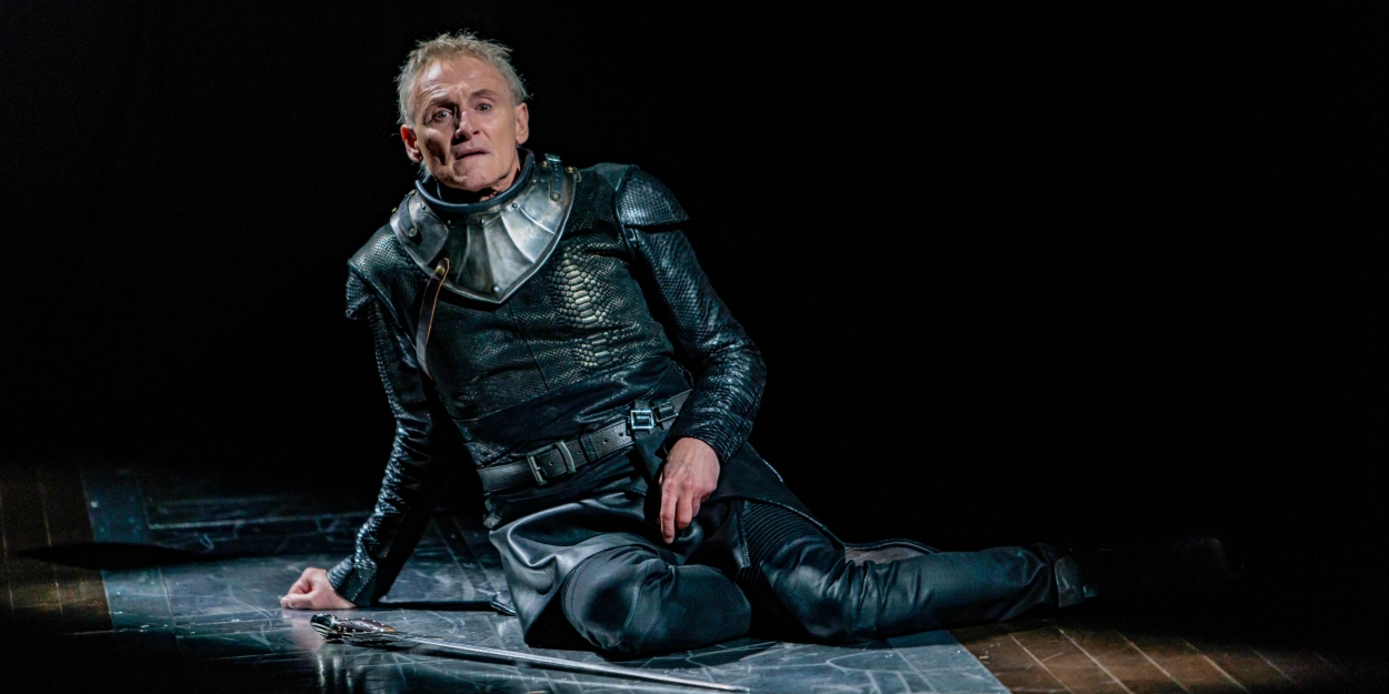 Review: Stratford Festival's RICHARD III is a Riveting Night at the Theatre 