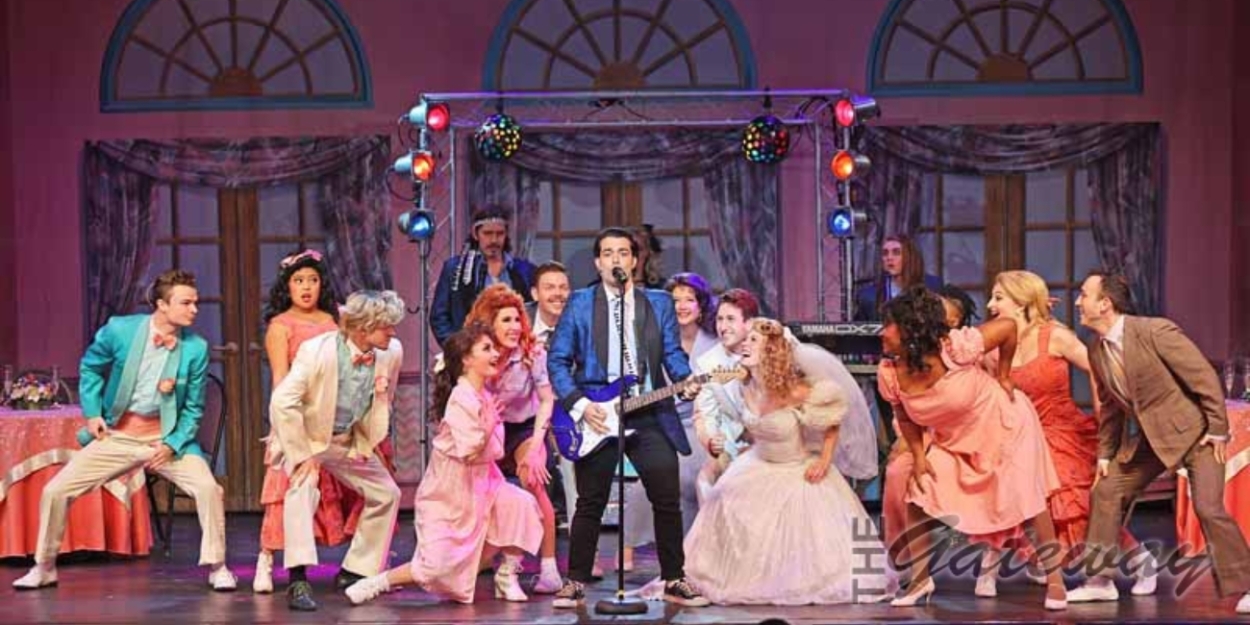 Review: THE WEDDING SINGER Brings the 80s Back To Life At The Gateway 