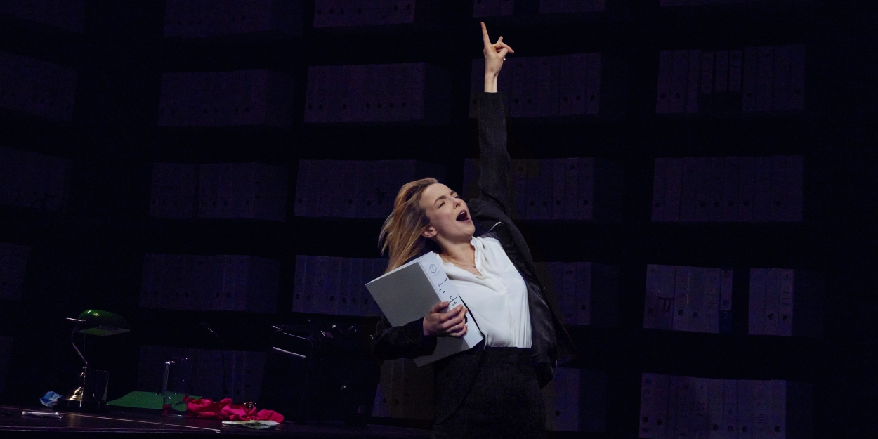 Photos: First Look at Jodie Comer in PRIMA FACIE on Broadway